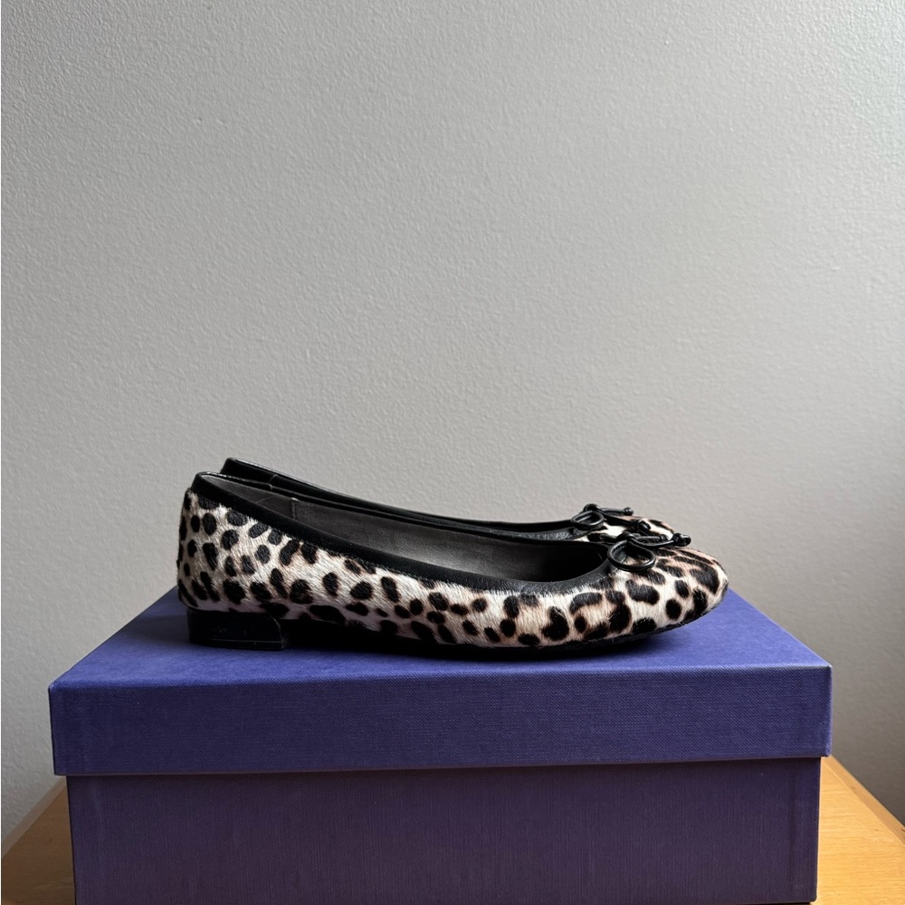 STUART WEITZMAN Shoestring Pebble Leo Hair Ballet Flats